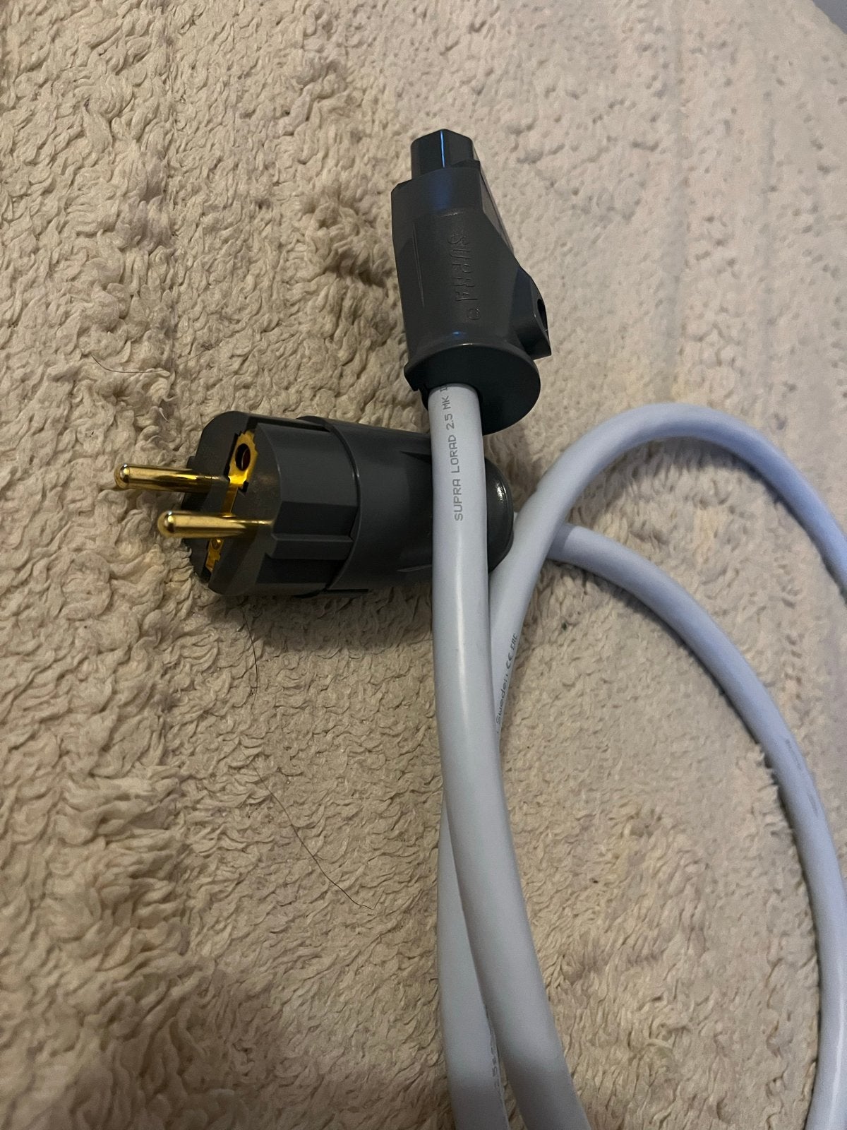 Supra LoRad 2.5 MK2 stroomkabel 1.5m, Ophalen of Verzenden, Zo goed als nieuw, Minder dan 2 meter, Overige kabels
