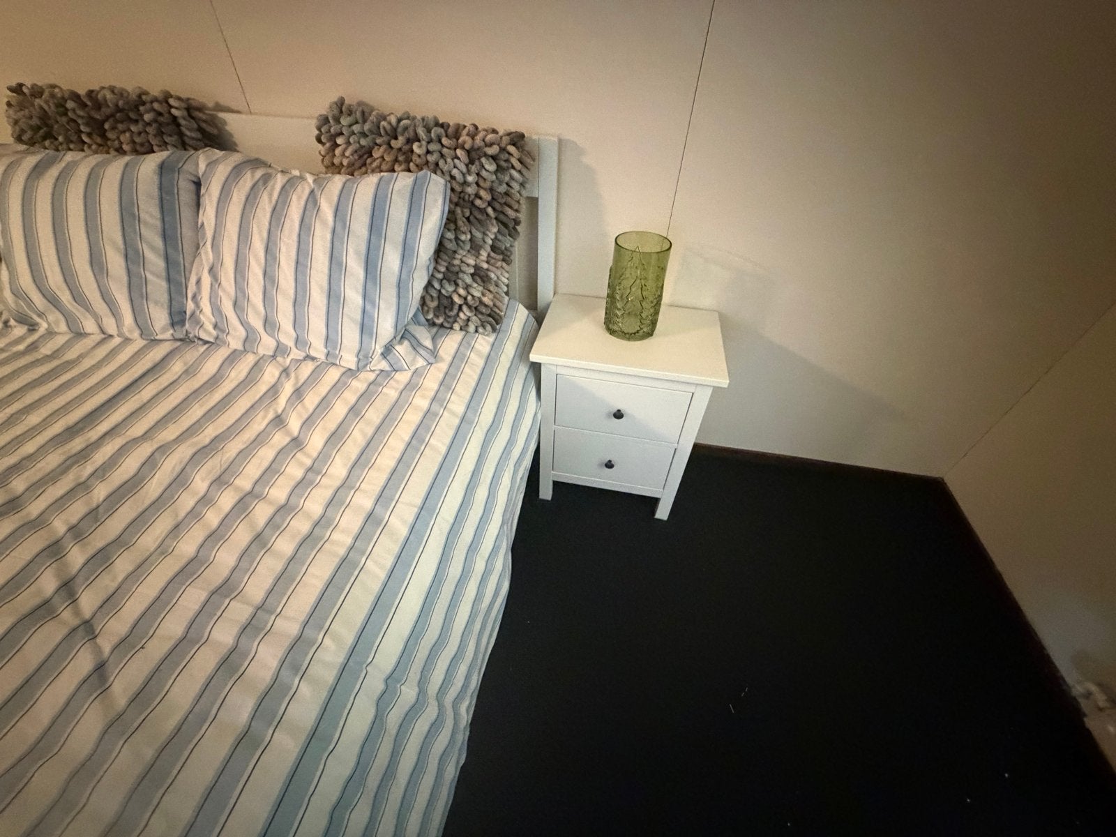 Tweepersoonsbed 160x200 Ikea Hemnes met 2 nachtkastjes, Gebruikt, Wit, Tweepersoons, Ophalen of Verzenden