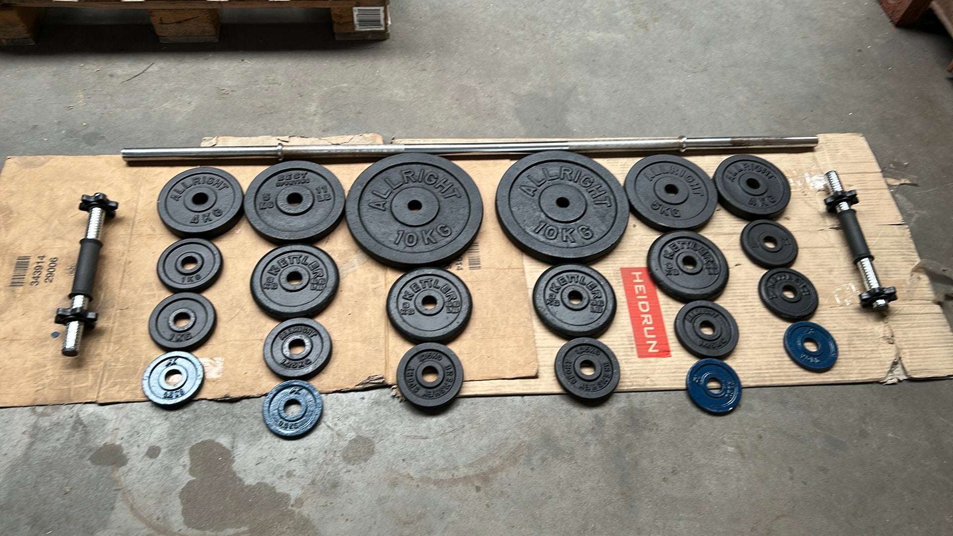 Mooie halter set 30mm boring, Sport en Fitness, Fitnessmaterialen, Ophalen, Zo goed als nieuw, Halterset