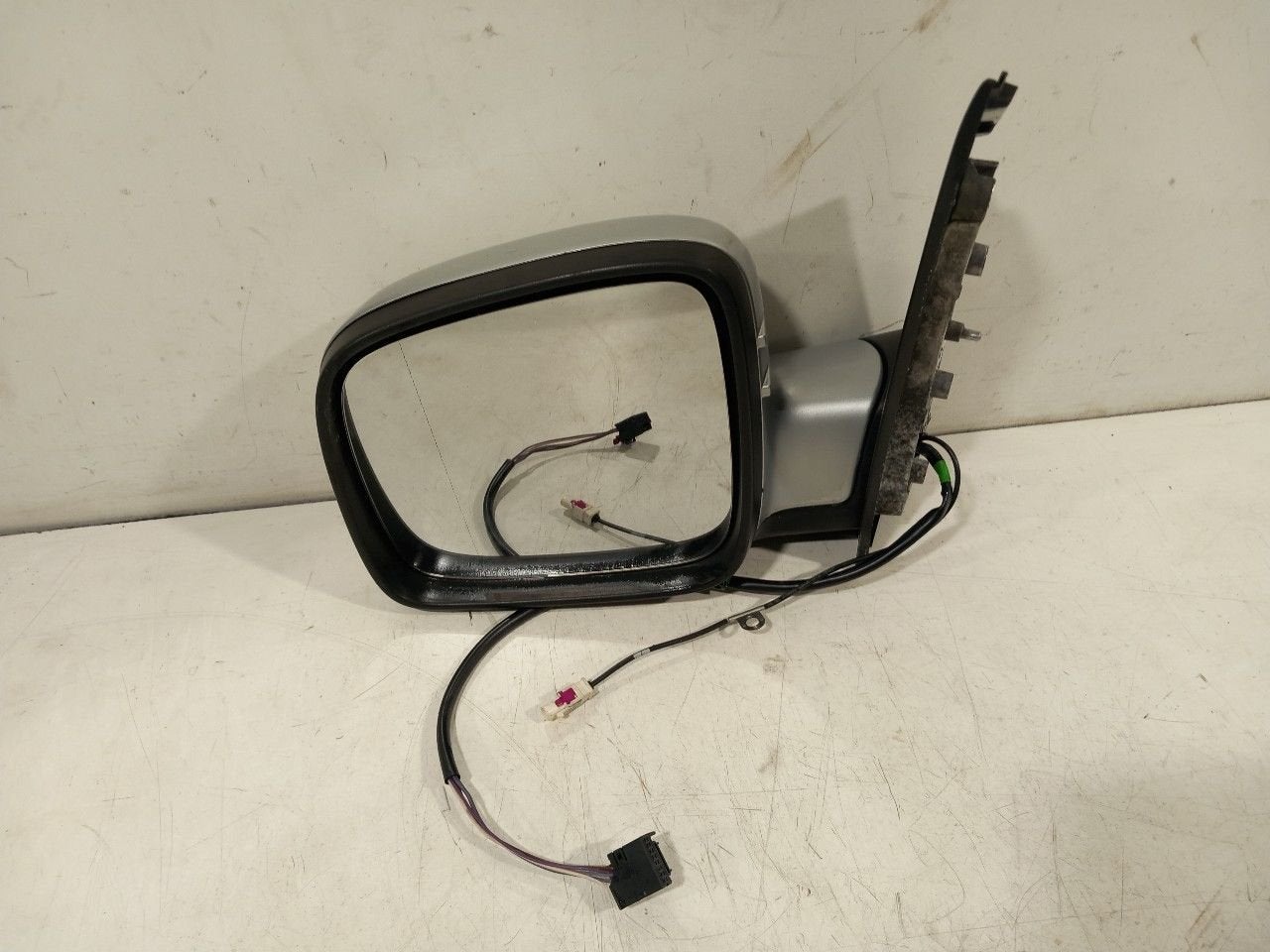 Spiegel buiten links elektrisch Volkswagen Caddy, Onderdelen@venauto.nl, Van der Ven Autorecycling B.V., Gebruikt, Ettenseweg 76, 4706 PB Roosendaal, The Netherlands
