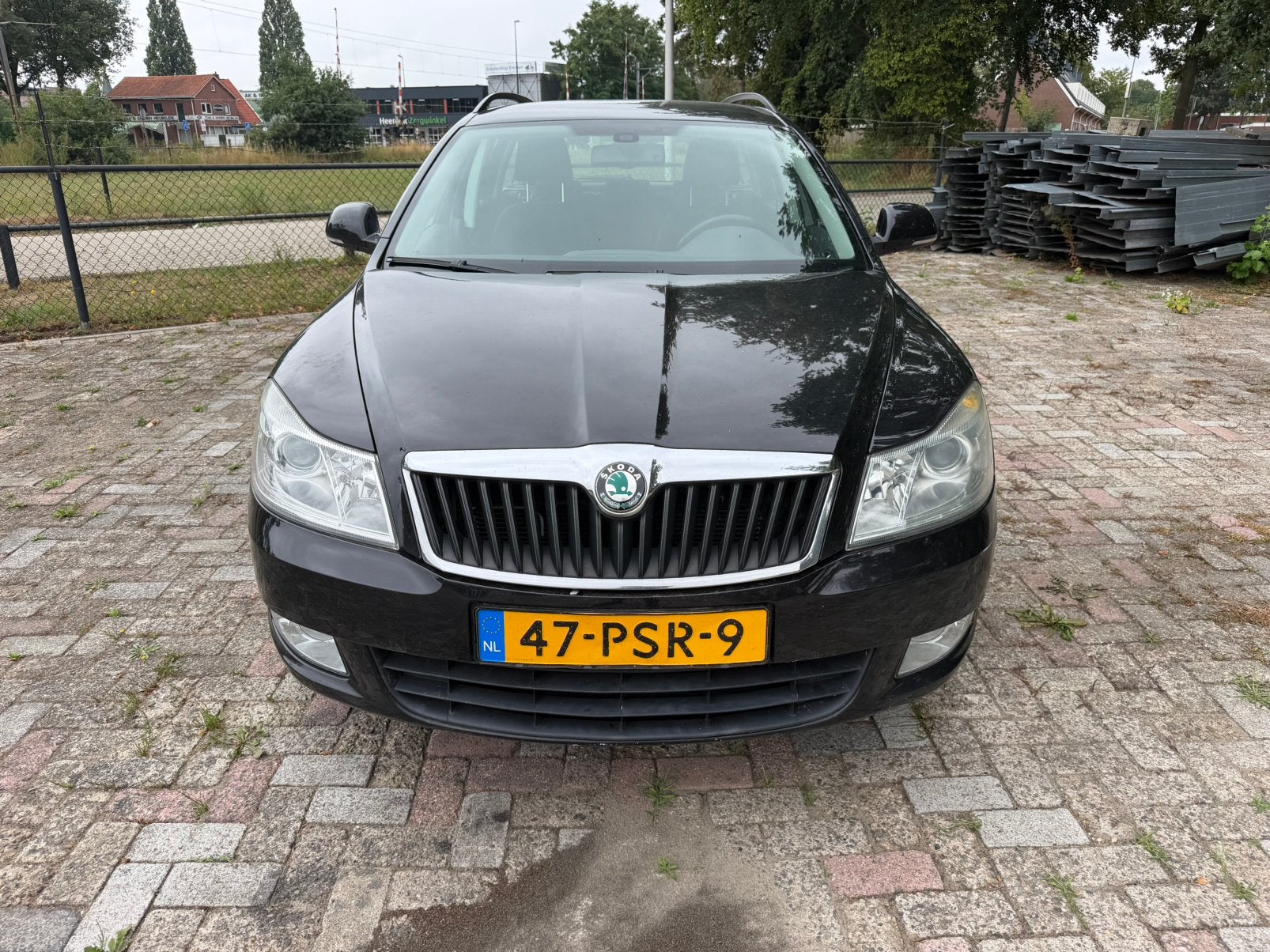Skoda Octavia 1.2 TSI Combi 2011 Zwart KETTING VERSPRONGEN!!, Voorwielaandrijving, Euro 5, Stof, Zwart