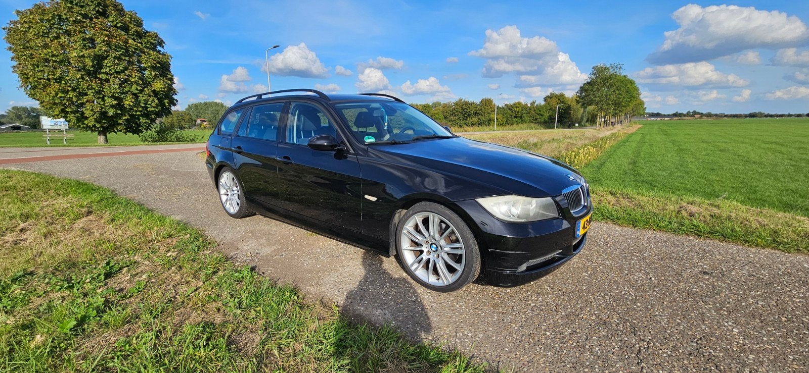 BMW 3-Serie 2.5 I 325 Touring 2006 Zwart, Achterwielaandrijving, 2497 cc, 1445 kg, Zwart