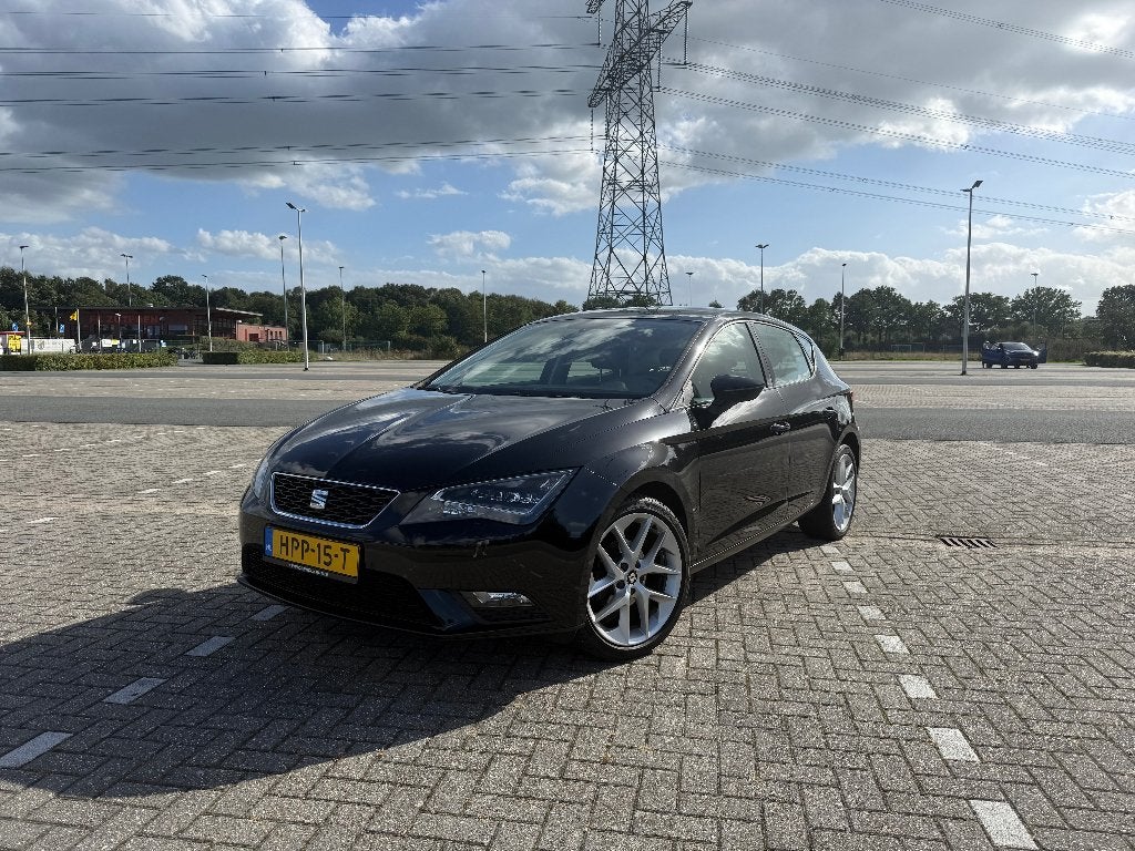 Seat Leon 1.2 TSI 110PK 2015 Zwart, Voorwielaandrijving, Stof, Zwart, 4 cilinders