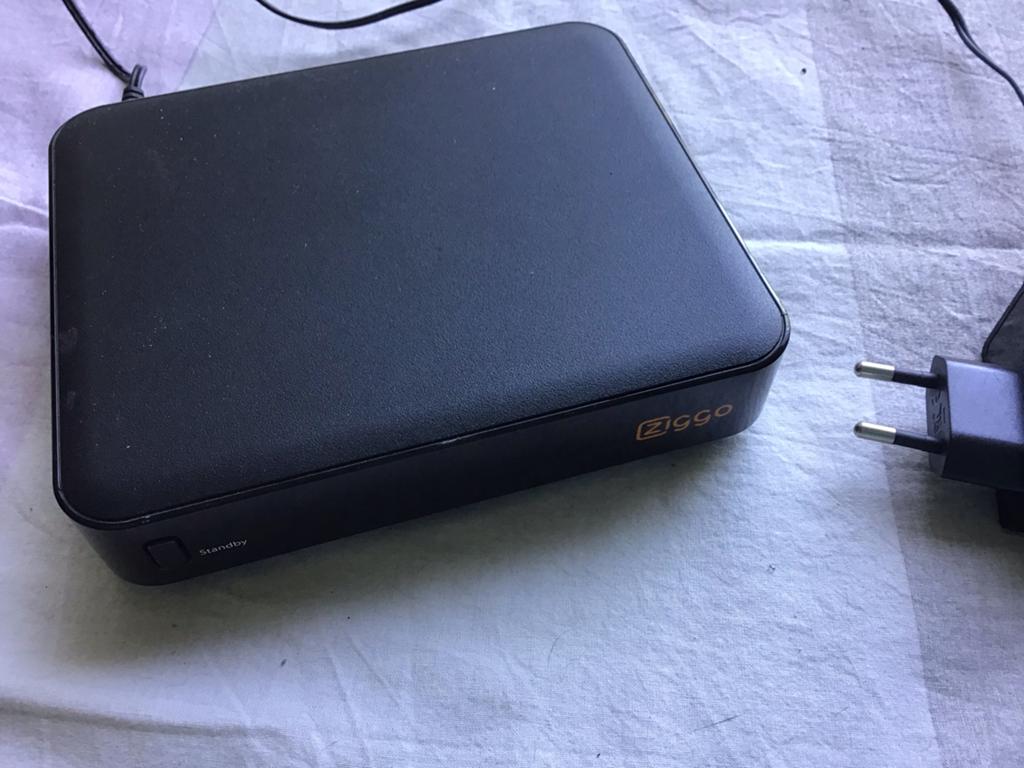Ziggo Humax Mediabox Decoder -, Ophalen of Verzenden, Zo goed als nieuw, Decoder
