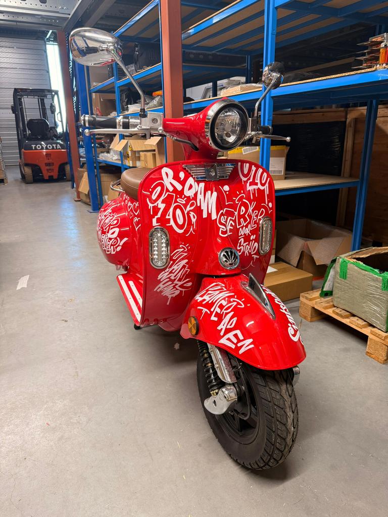 Golden lion Elek Scooter Nieuw  (bj 2022), Maximaal 45 km/u, Elektrisch, Nieuw, Ophalen