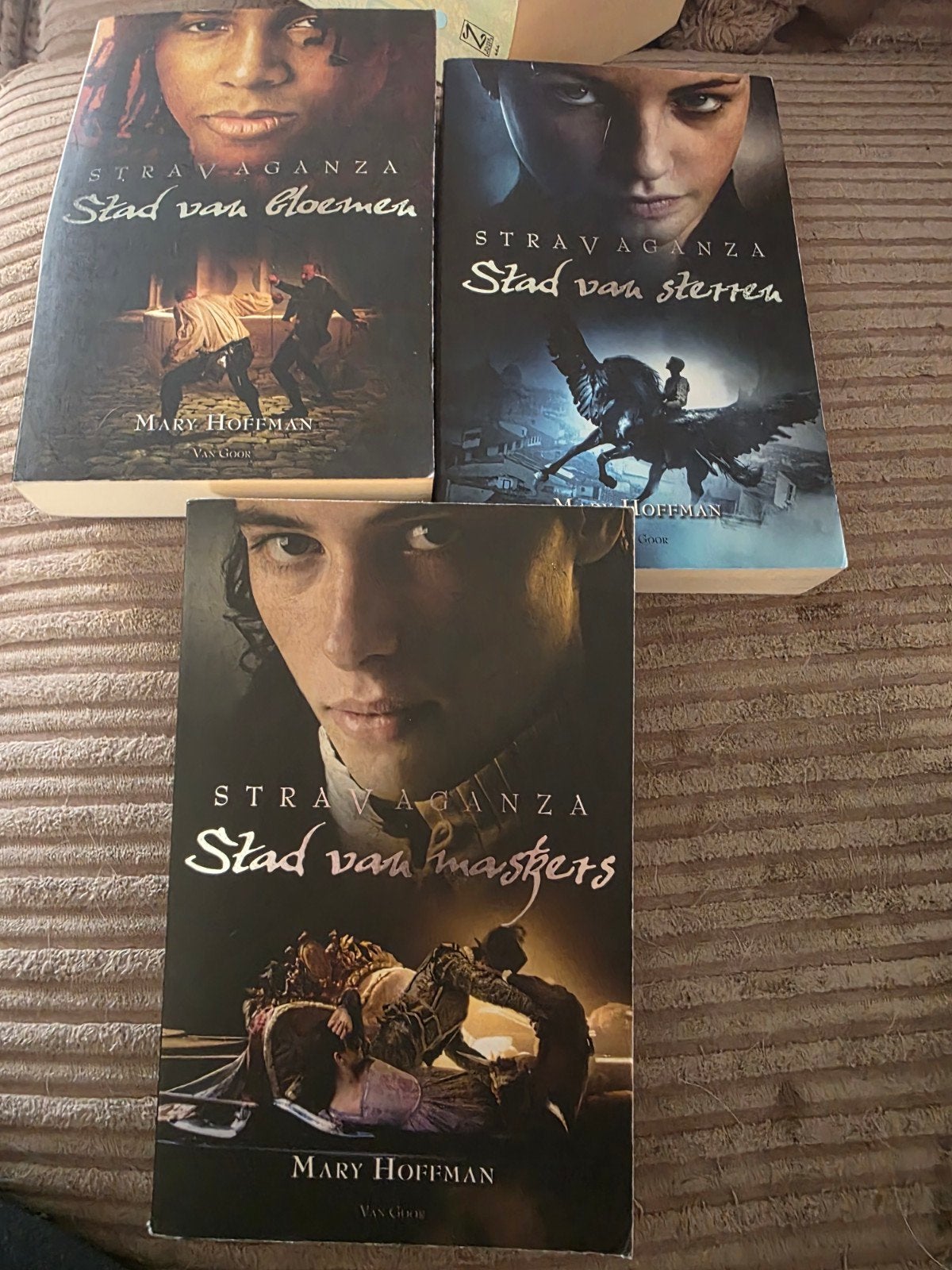 mary hoffman stravaganza, Boeken, Ophalen of Verzenden, Zo goed als nieuw