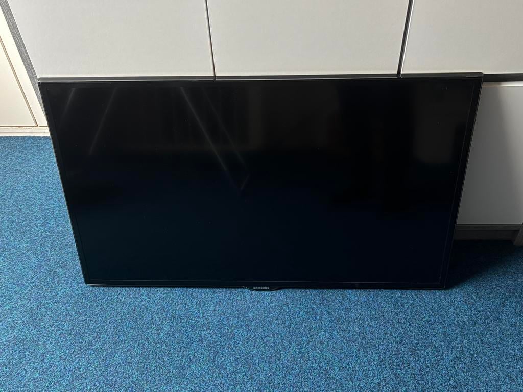 LCD TV van Samsung, 40inch +  evt. muurbeugel, Gebruikt, 50 Hz, LCD, Ophalen of Verzenden