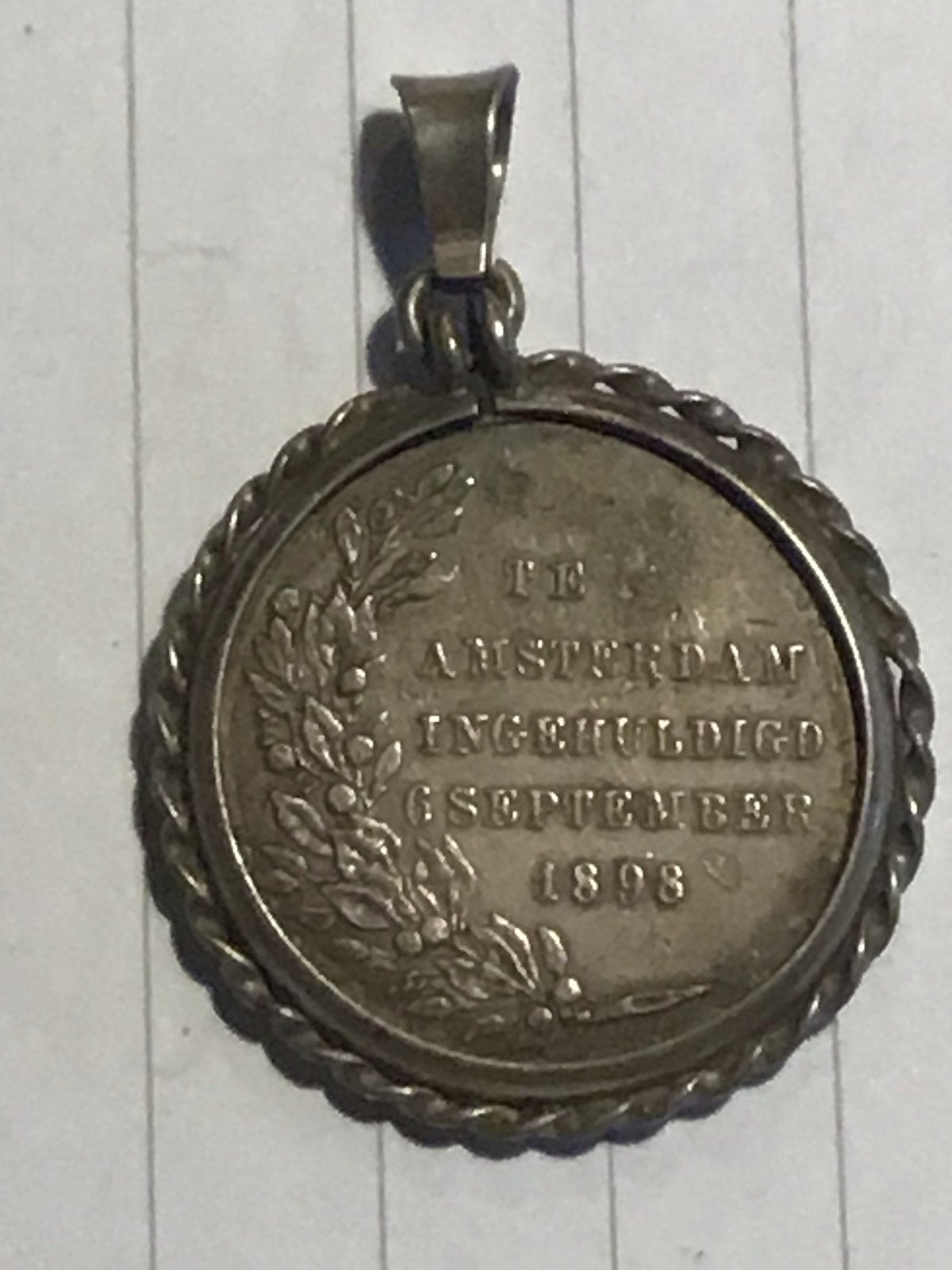 Zilveren hanger Wilhelmina inhuldiging 1898, Ophalen of Verzenden, Gebruikt, Zilver, Met hanger