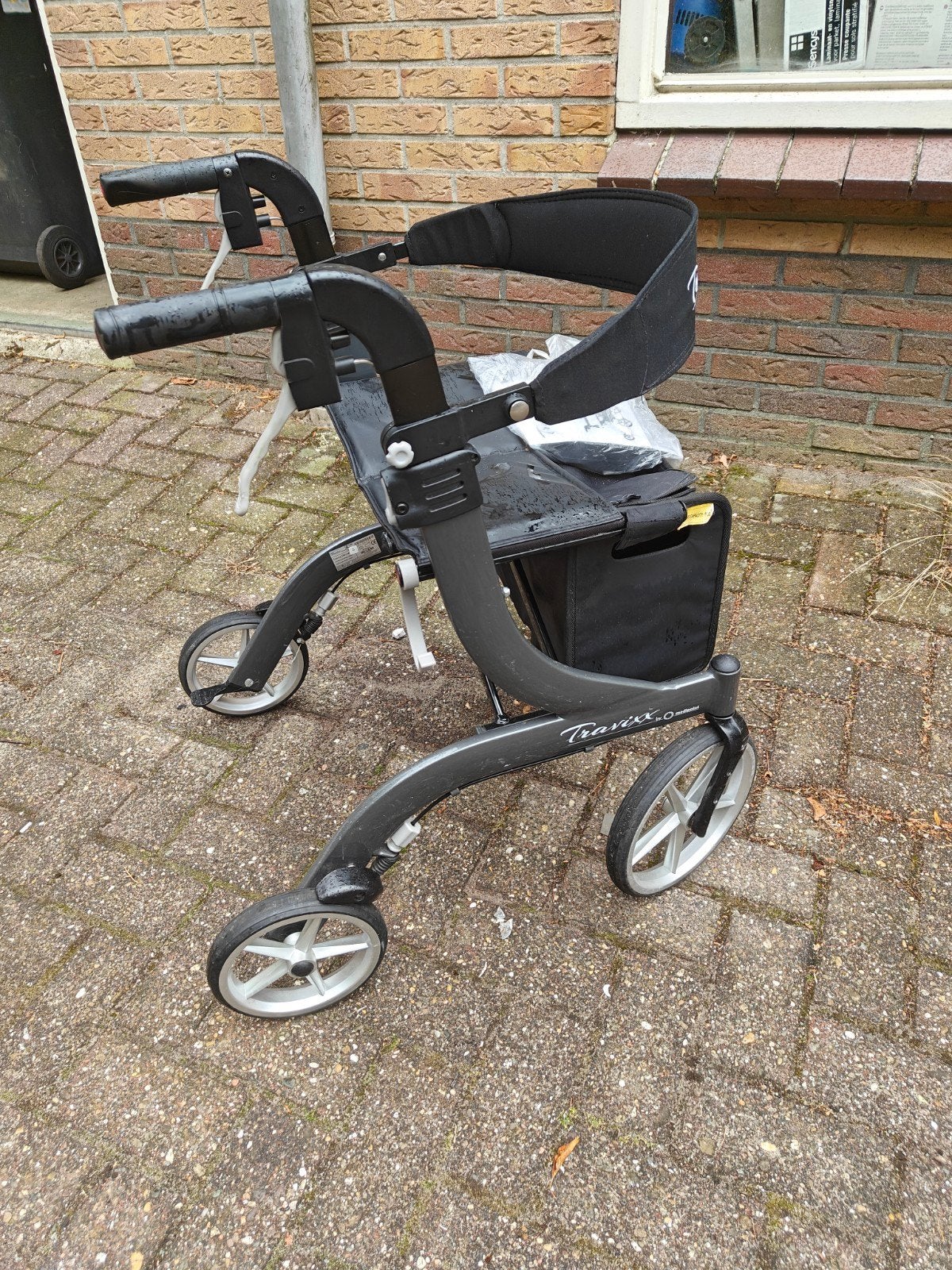 Travixx Rollator zo goed als nieuw, Ophalen of Verzenden, Zo goed als nieuw, J, Opvouwbaar