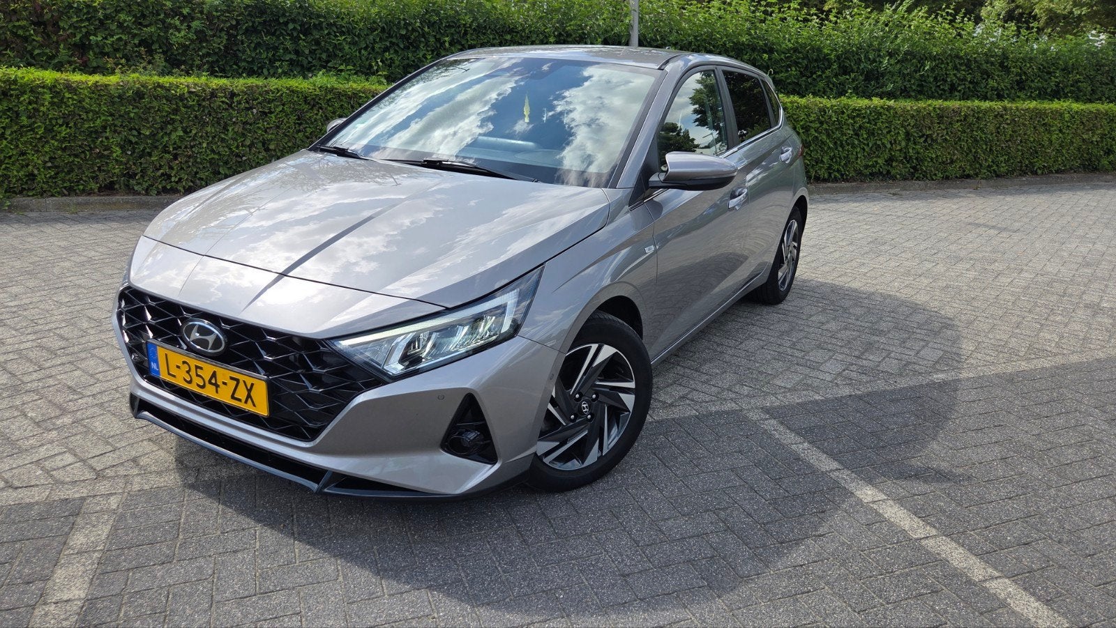 Hyundai i20 premium fabrieksgarantie 2027/5  dealer onderh., Auto's, Hyundai, Particulier, i20, Adaptieve lichten, Airconditioning