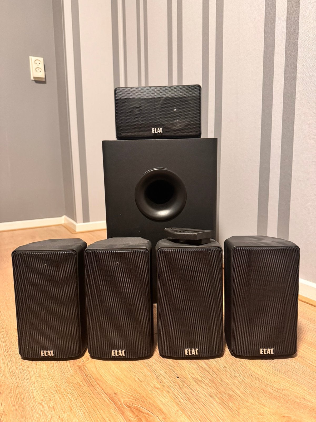 Moet weg!! ELAC 5.1 set incl. Subwoofer, Gebruikt, 5.1-systeem, Overige spelers, 40 tot 70 watt