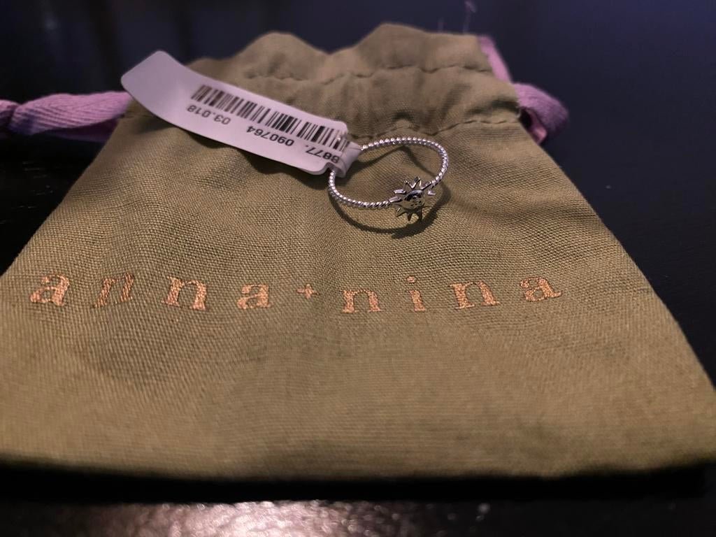 Anna + Nina ring met zonnetje, maat 56, Sieraden, Tassen en Uiterlijk, Nieuw, Ophalen of Verzenden, 17 tot 18, Dame