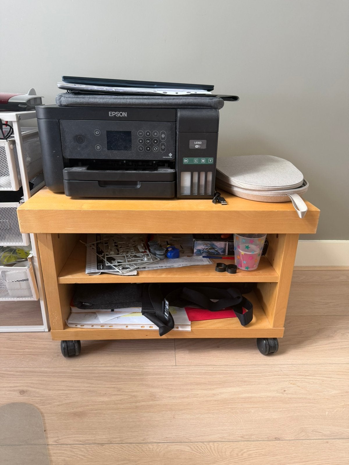 Kast op wielen, Ophalen, Gebruikt, 50 tot 100 cm, Minder dan 100 cm