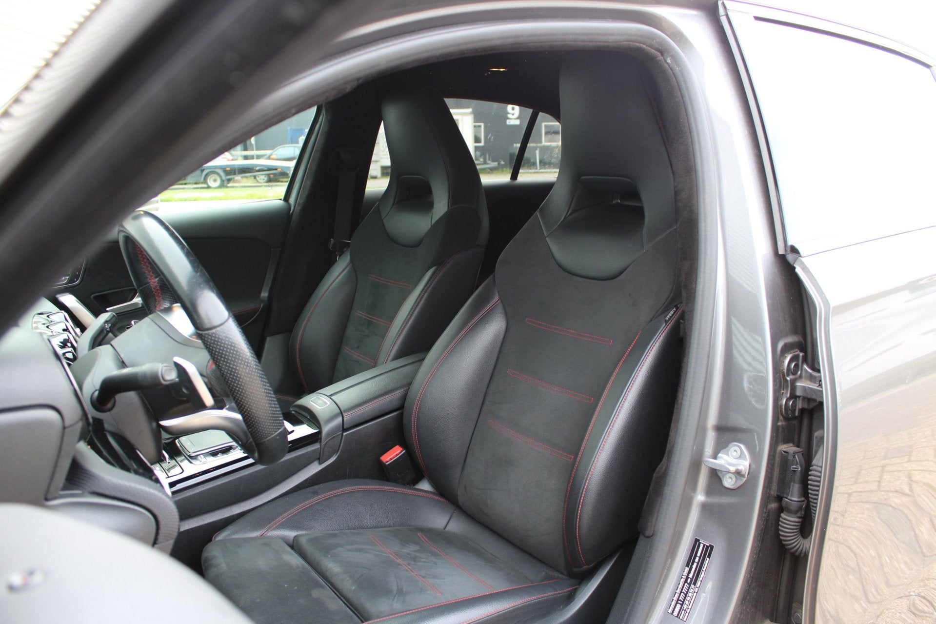 Mercedes-Benz A-klasse 220 AMG | Memory Seat | Sfeerverlicht, Auto's, Gebruikt, Origineel Nederlands, Bedrijf, 1600 kg
