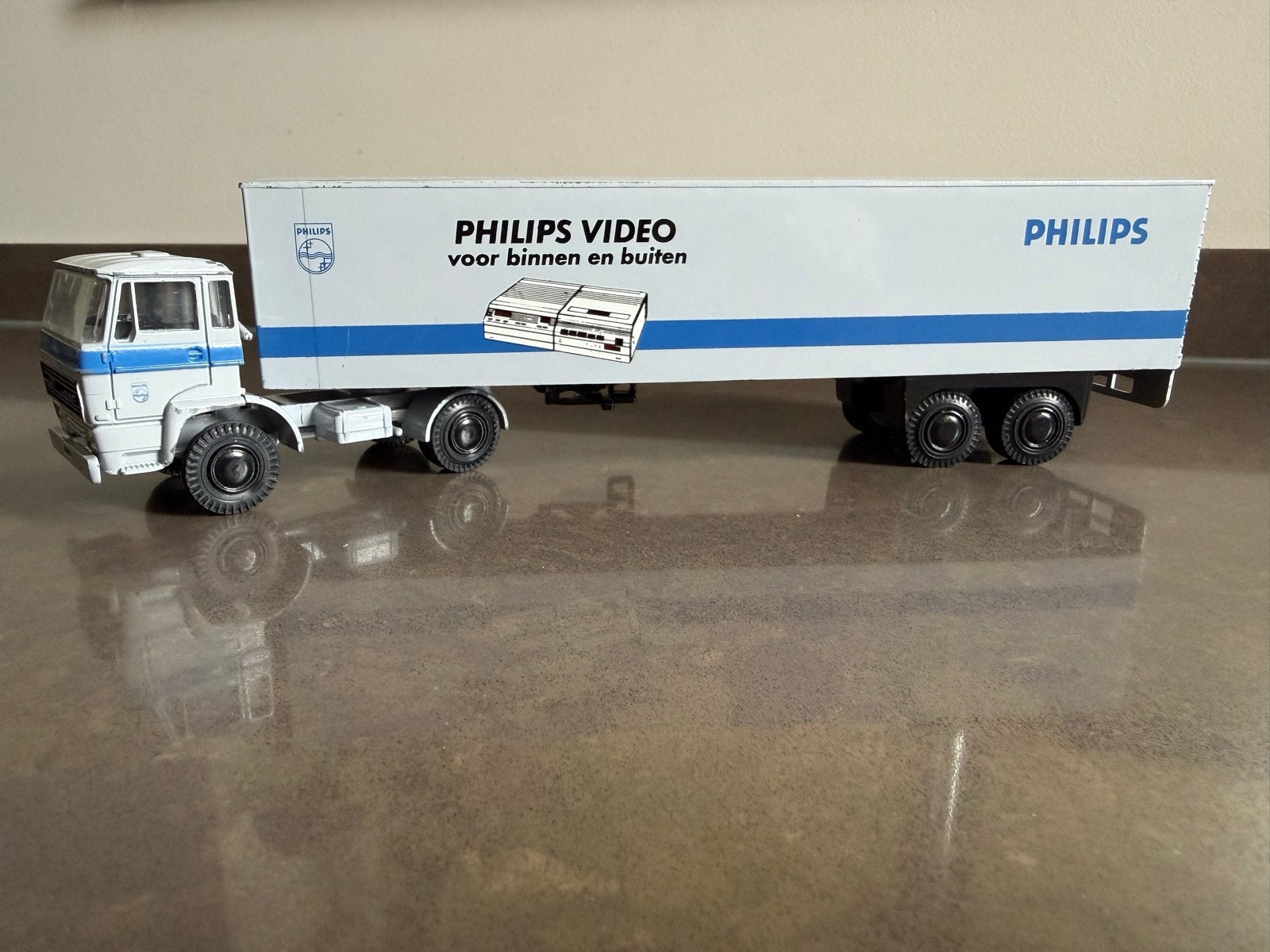 Lion Car No 36 Philips Video Vrachtwagen, Ophalen of Verzenden, Gebruikt, Bus of Vrachtwagen