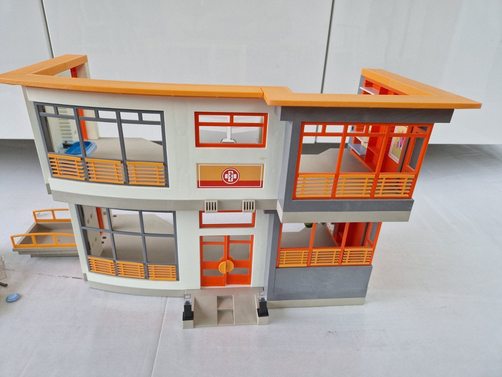 Playmobil Ziekenhuis met veel accessoires en figuren, Gebruikt, Gebouw, Complete set, Ophalen of Verzenden