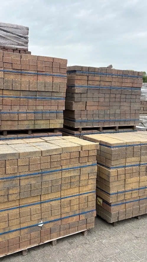 BKK 6 cm bruin/geel genuanceerd 68m2, Klinkers, Nieuw, Ophalen of Verzenden, 10 m² of meer