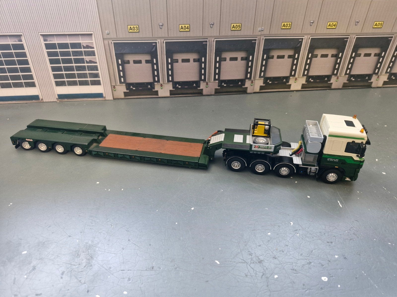 daf XF 8x4 zwaartansport trekker met nooteboom dieplader, Hobby en Vrije tijd, Ophalen of Verzenden, Zo goed als nieuw, Bus of Vrachtwagen