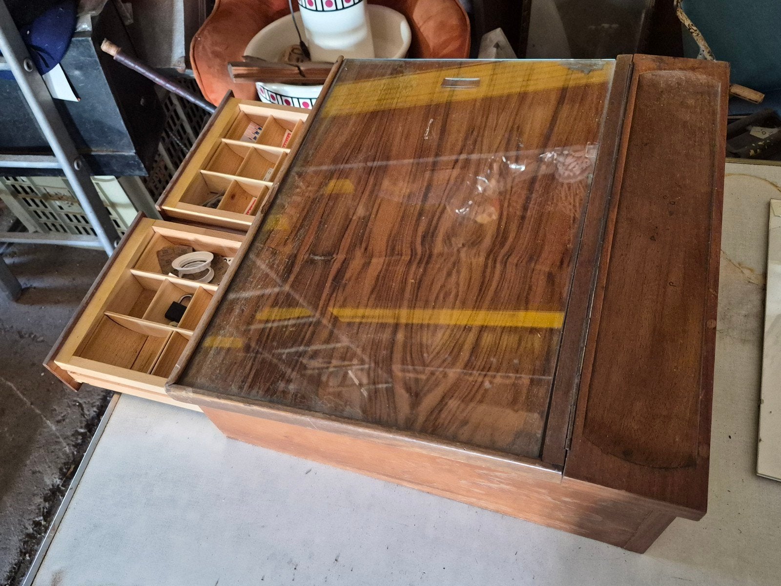 Vintage houten lessenaar tafelmodel, Ophalen
