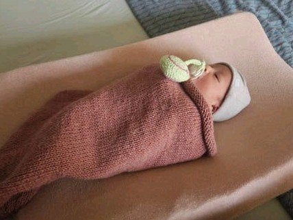 nieuwe handgebreide babycocoon van merinowol, Ophalen of Verzenden, Nieuw