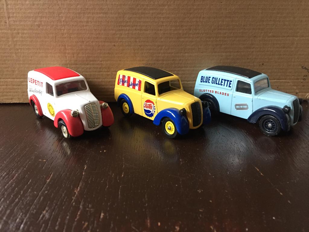Morris Z van bestelauto's schaal 1 : 43. van Corgi, Hobby en Vrije tijd, Modelauto's | 1:43, Ophalen of Verzenden, Zo goed als nieuw