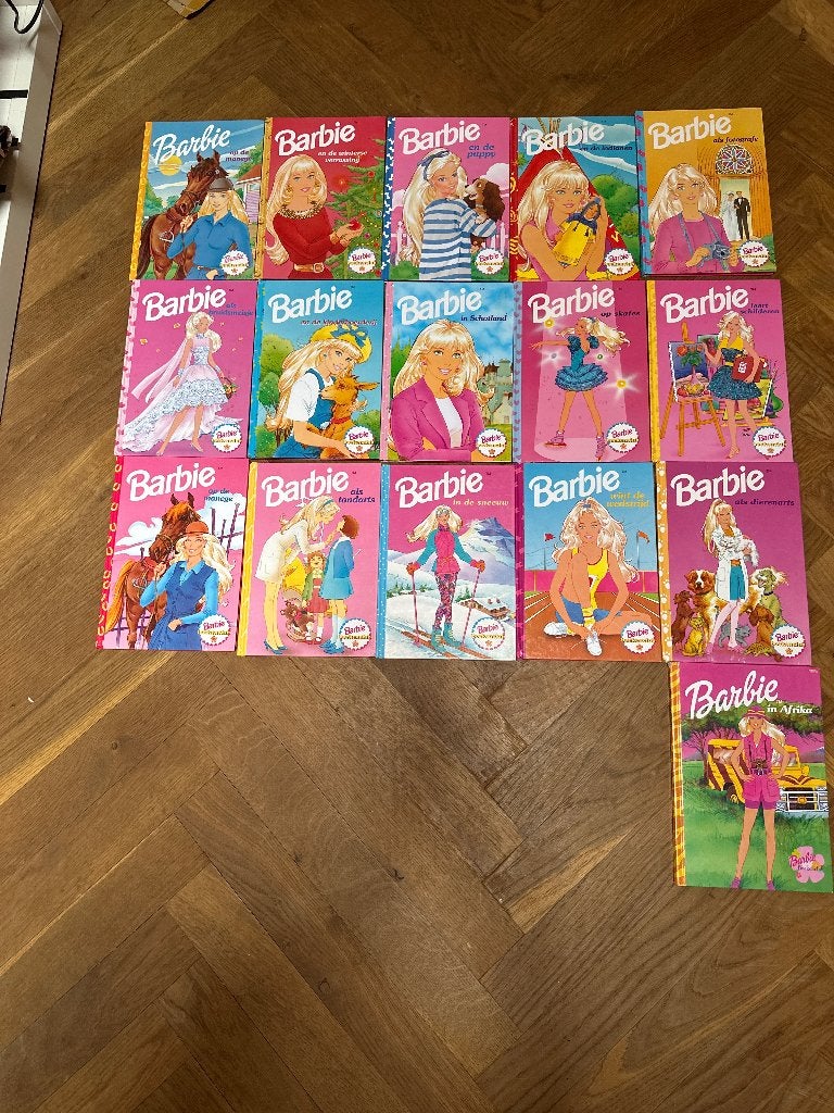 Set van 16 Barbie boeken club boekjes uit 1997, Verzamelen, Ophalen of Verzenden