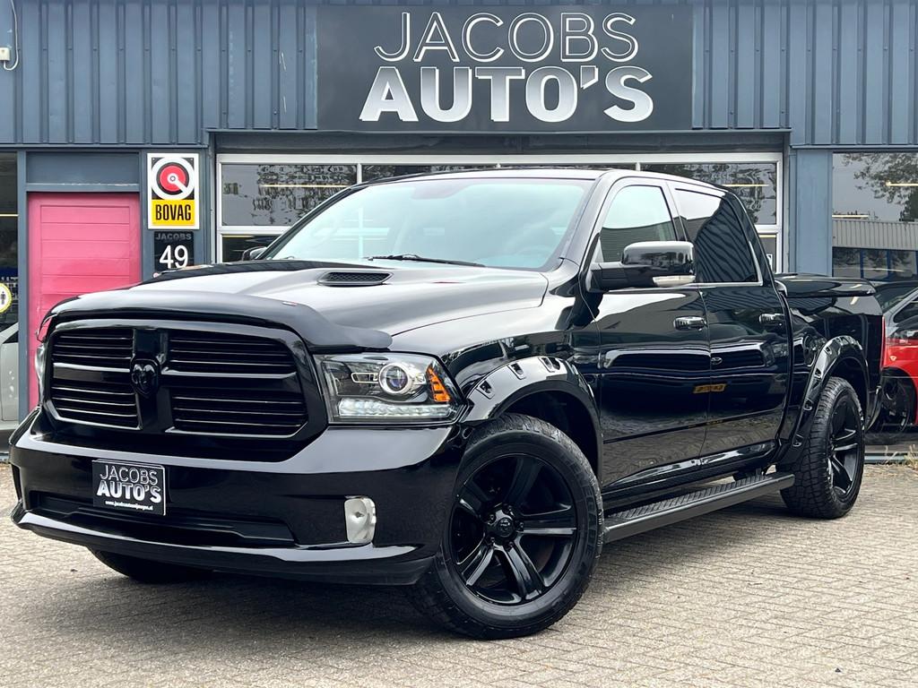 Dodge Ram 1500 5.7 V8 4x4 Crew Cab Sport black edition, Auto's, Dodge, Automaat, Euro 5, Gebruikt, 8 cilinders