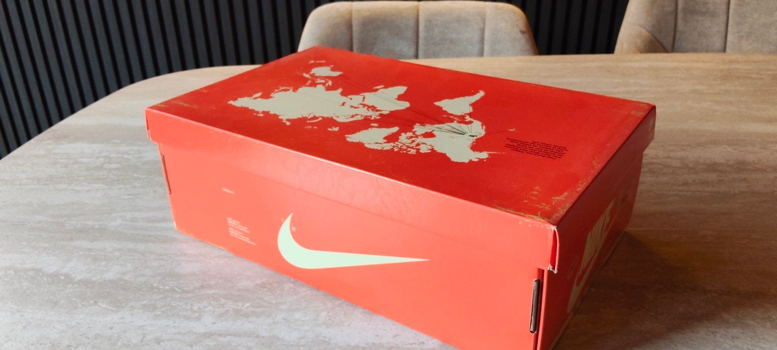 Nike Air Max 1 '87 Stranger Things Steve Harrington Maat 46, Kleding | Heren, Schoenen, Ophalen of Verzenden