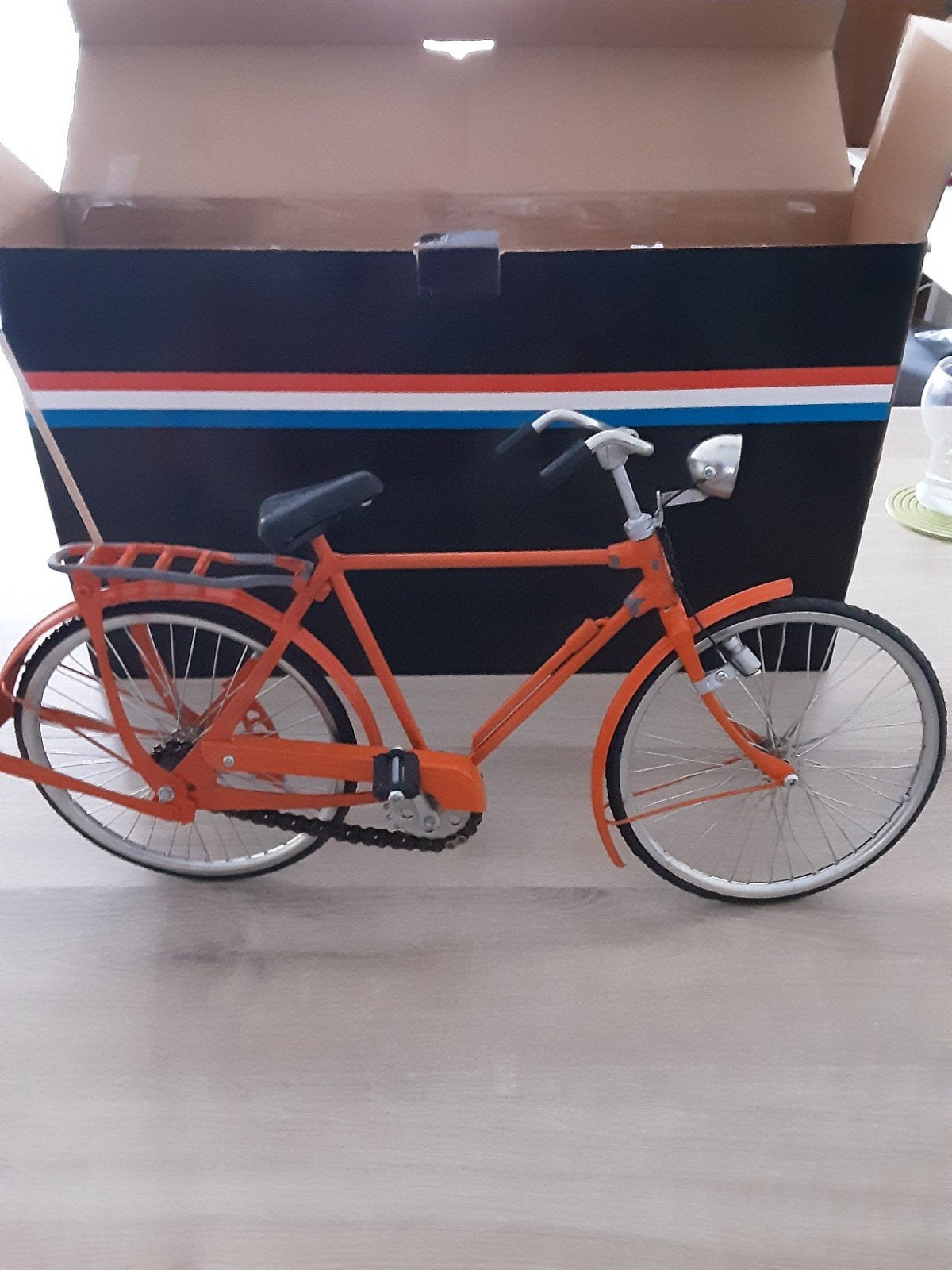 Oranje model fiets 45 cm in doos voetbal 2012 Nederland, Ophalen of Verzenden, Gebruikt, Overige binnenlandse clubs, Overige typen