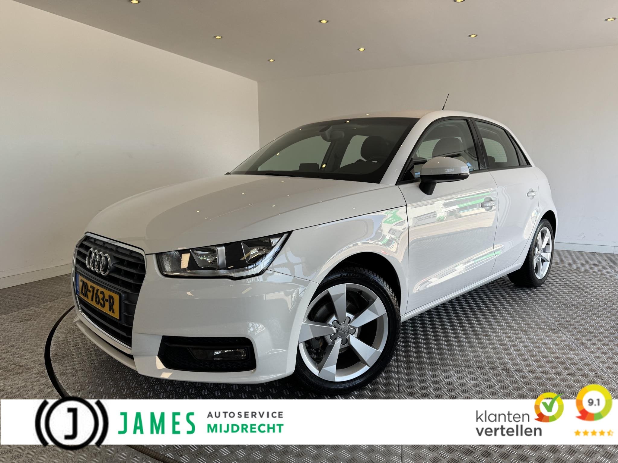 Audi A1 Sportback 1.0 TFSI 5-deurs Automaat Navigatie, Auto's, Audi, Stof, Bedrijf, Geïmporteerd, 1065 kg