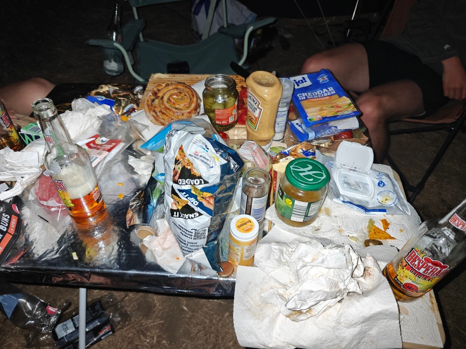 Camping/Picknicktafel - nauwlijks gebruikt, Tuin en Terras, Picknicktafels, Overige materialen, Verzenden, Zo goed als nieuw, Inklapbaar