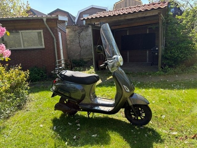 GTS Toscana Dynamic – rijdt en start goed, Gebruikt, Benzine, Ophalen, Overige merken