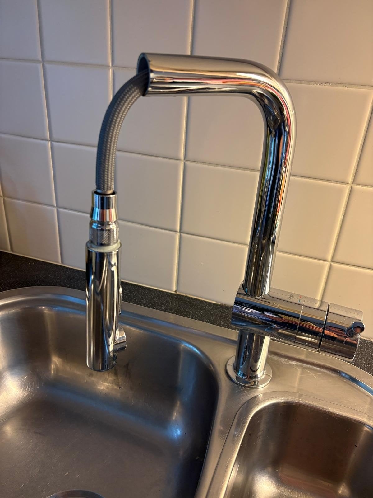 Grohe Keukenkraan met uittrekbare sproeier, gekocht in 2023, Huis en Inrichting, Keuken | Keukenbenodigdheden, Ophalen, Grohe