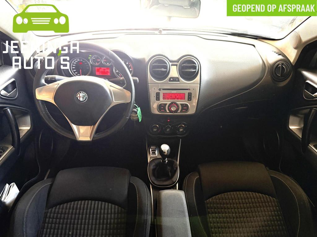 Alfa Romeo MiTo 1.4 Distinctive|Airco|Trekhaak|Stoelverwarmi, Auto's, Alfa Romeo, Voorwielaandrijving, Euro 5, Stof, Gebruikt