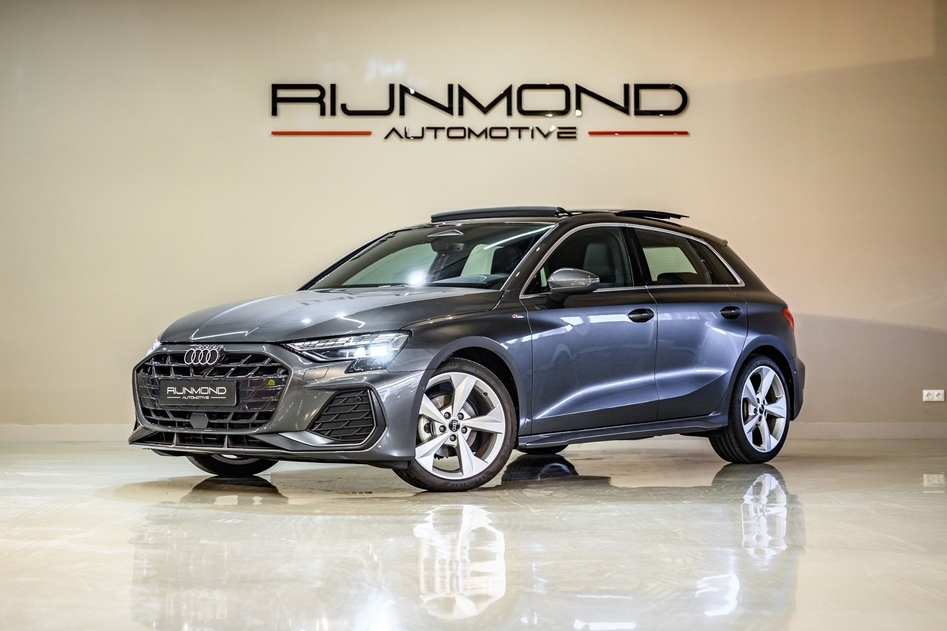 Audi A3 Sportback 35 TFSI 3X S-Line | Keyless| Pano | Sonos