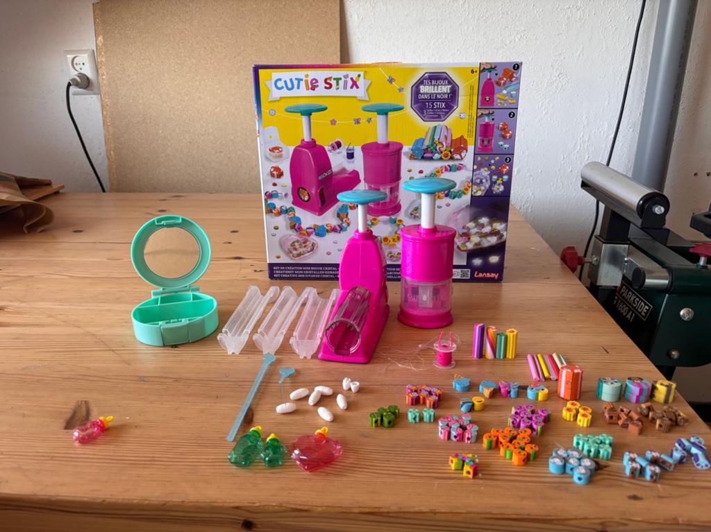 Cutie stix, Ophalen of Verzenden, Zo goed als nieuw