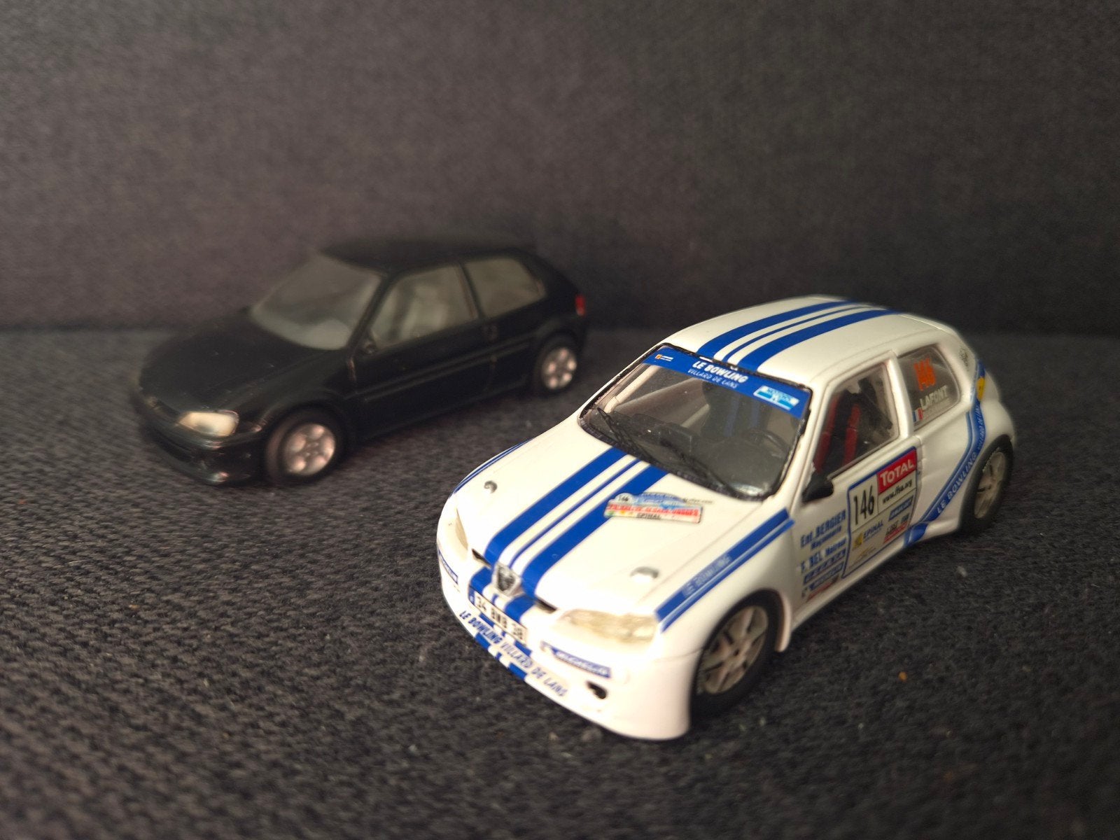 1/43 106 en 106 maxi setje, Hobby en Vrije tijd, Ophalen of Verzenden, Zo goed als nieuw, Auto, Overige merken