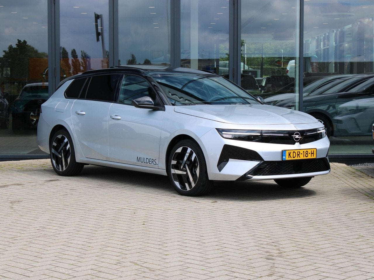 Opel Astra Electric 58 kWh Ultimate VOORRAAD (bj 2026), Auto's, Automaat, Gebruikt, 156 pk, Astra