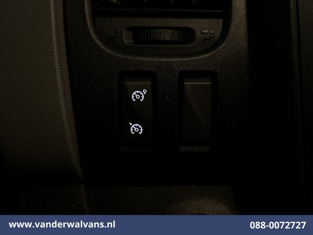 Renault Trafic 1.6 dCi L1H1 Euro6 Airco | Cruisecontrol | Tr, Auto's, Voorwielaandrijving, Gebruikt, 2000 kg, Renault