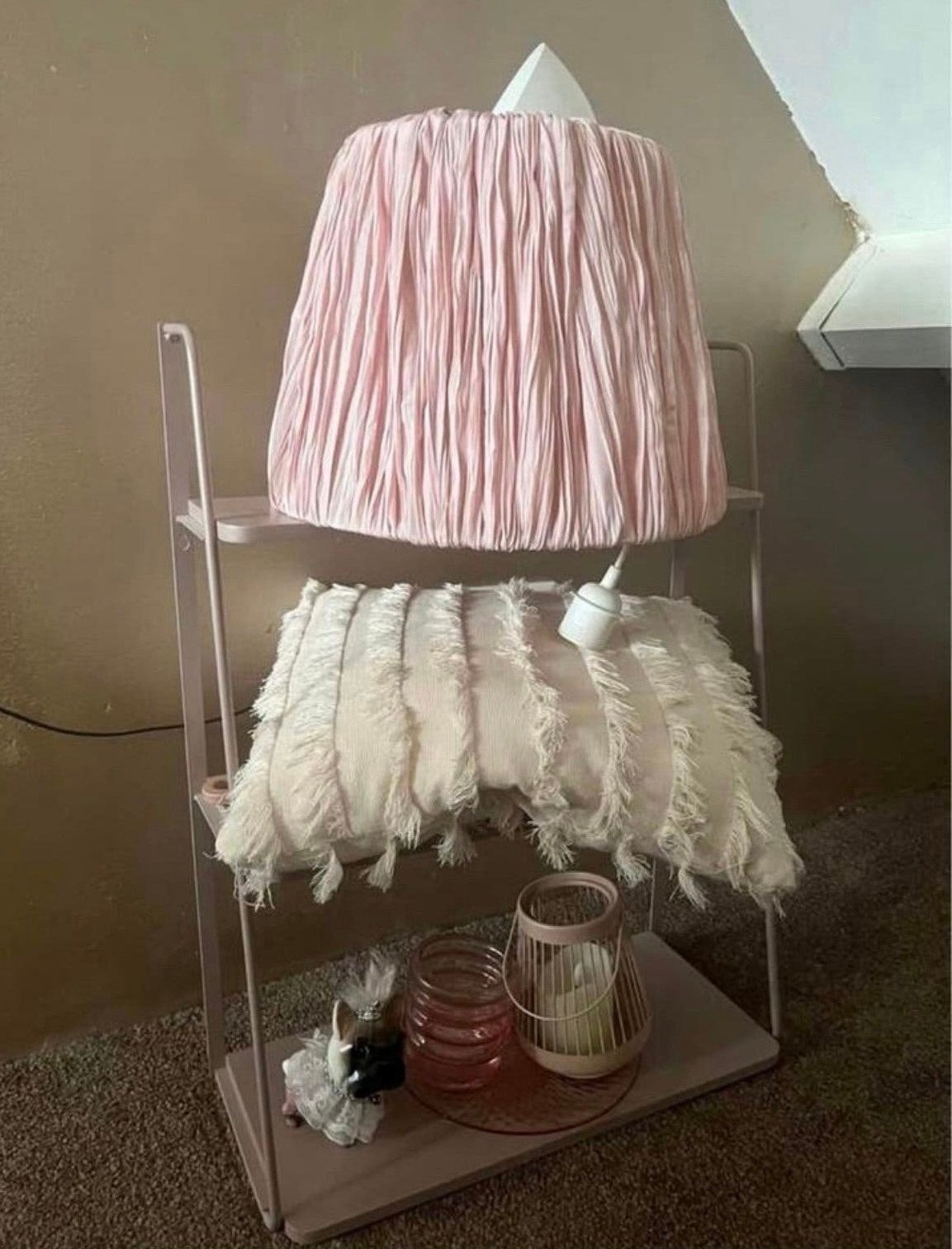 Roze hangkastje, IKEA hanglamp & kussen, Ophalen of Verzenden, Gebruikt, Roze, Metaal