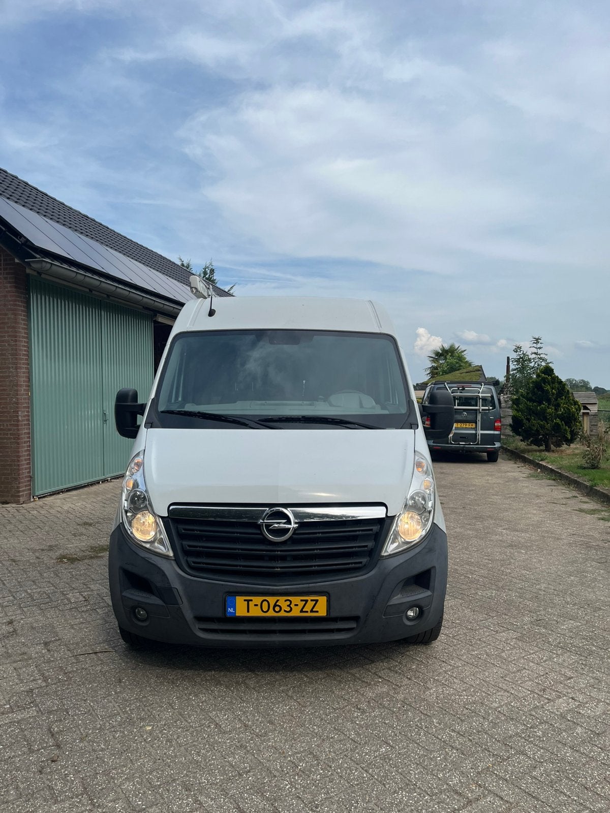 Opel 2013 Wit, 13 km/l, 125 pk, 255 €/maand, 2500 kg