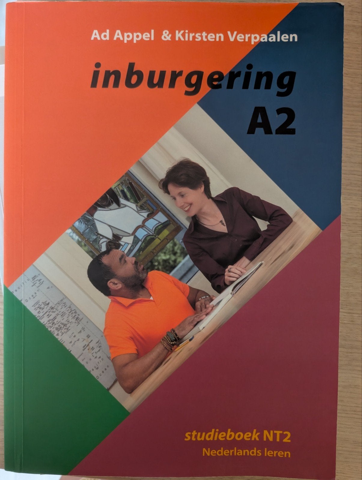 Inburgering A2 studieboek NT2- NL, Boeken, Taal | Overige Talen, Ophalen of Verzenden