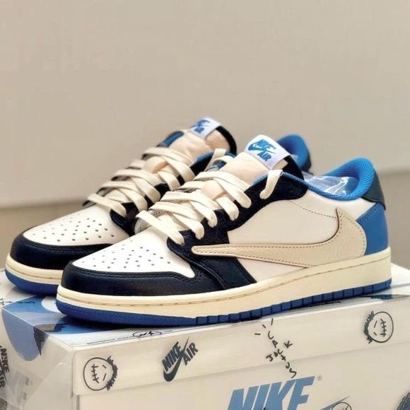 Nike Air Jordan 1 Low OG SP Travis Scott x Fragment, Blauw, Nieuw, Ophalen of Verzenden, Sneakers of Gympen