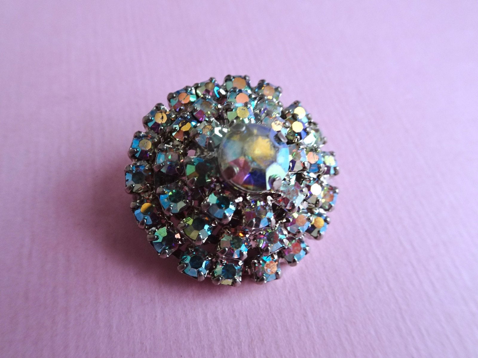 jwg Vintage 50s 60s aurora borealis strass broche zilver klr, Sieraden, Tassen en Uiterlijk, Verzenden, Overige materialen, Broche