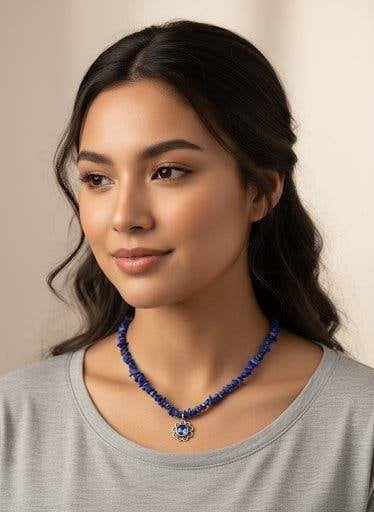 Lapis lazuli ketting met zilveren Delfts blauwe hanger.