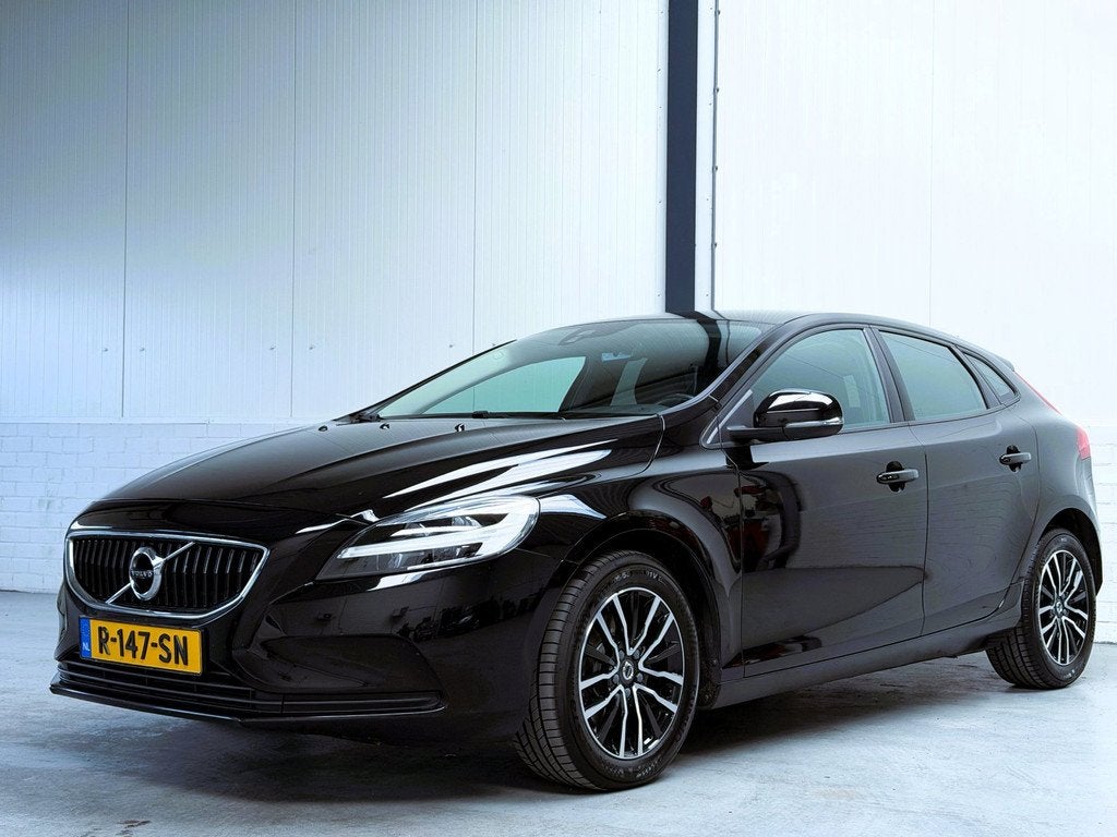 Volvo V40 2.0 T2 Inscription|Trekhaak|Full LED, Auto's, Voorwielaandrijving, Stof, Gebruikt, 4 cilinders