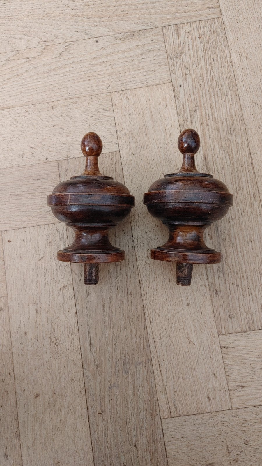 Set van 2 houten ornamenten/eindstukken, Ophalen of Verzenden