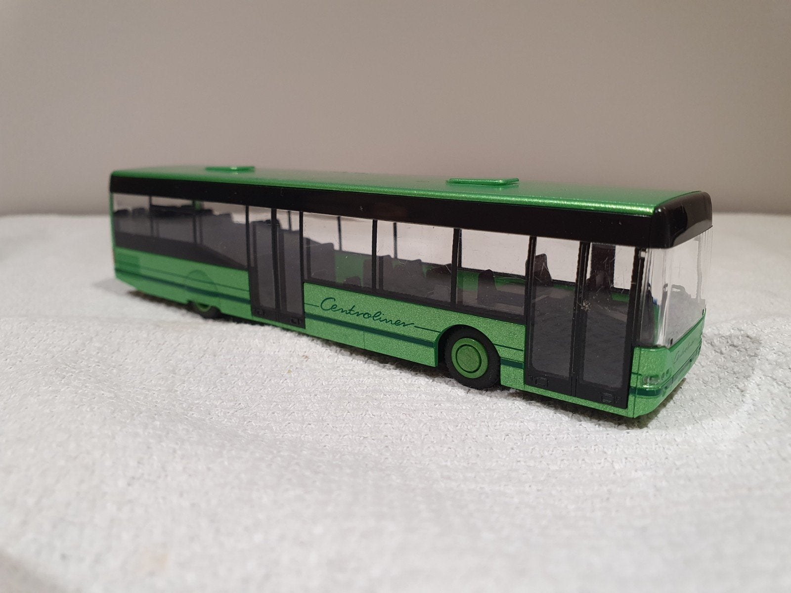 Rietze Neoplan Centroliner bus 1:87, Hobby en Vrije tijd, Modelauto's | 1:87, Ophalen of Verzenden, Zo goed als nieuw, Bus of Vrachtwagen