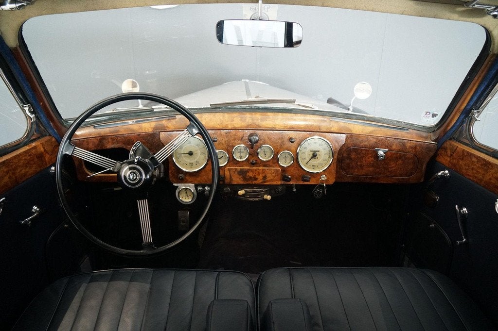 Daimler 104 "One-O-Four" DF310 *LINKS GESTUURD* 1 / 16 Daiml, Auto's, Oldtimers, Overige carrosserieën, Blauw, Bedrijf, Handgeschakeld