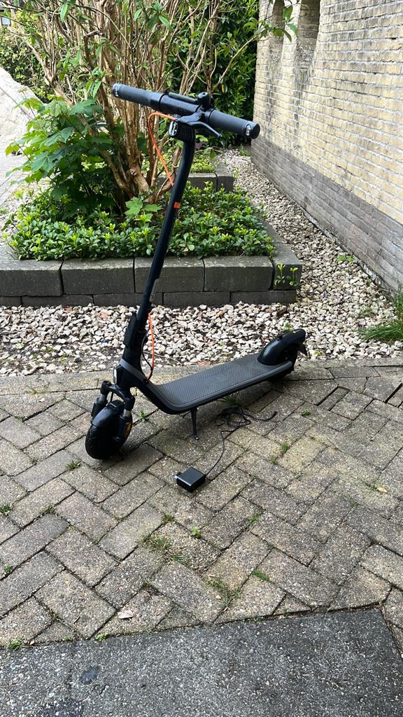 Elektrische step e2 pro, Fietsen en Brommers, Steps, Ophalen of Verzenden, Zo goed als nieuw, Elektrische step (E-scooter)